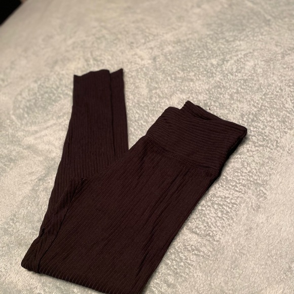 Black ribbed leggings - Picture 1 of 3